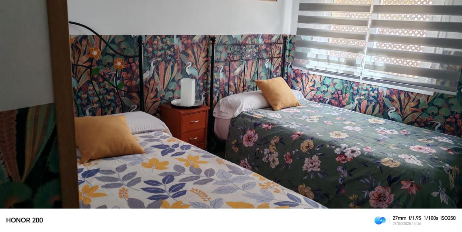 Triana Pura Esencia Apartment Sevilla Bagian luar foto